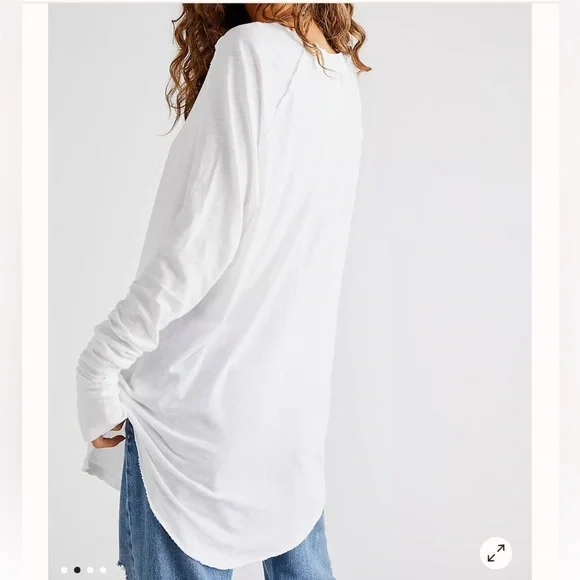 Free People Arden Oversized Long Sleeve Tee In Optic White. NWOT! Sz S & M - Picture 2 of 7